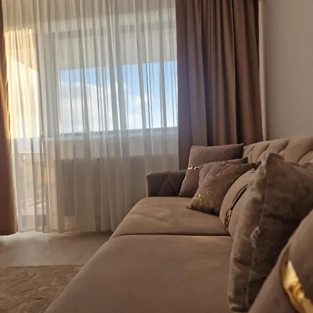Apartman Palace Hils *