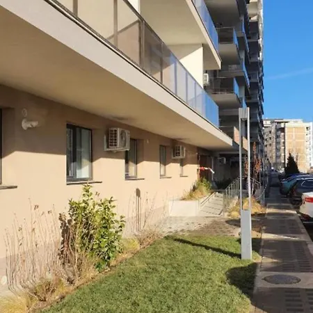 Apartment Palace Hils *